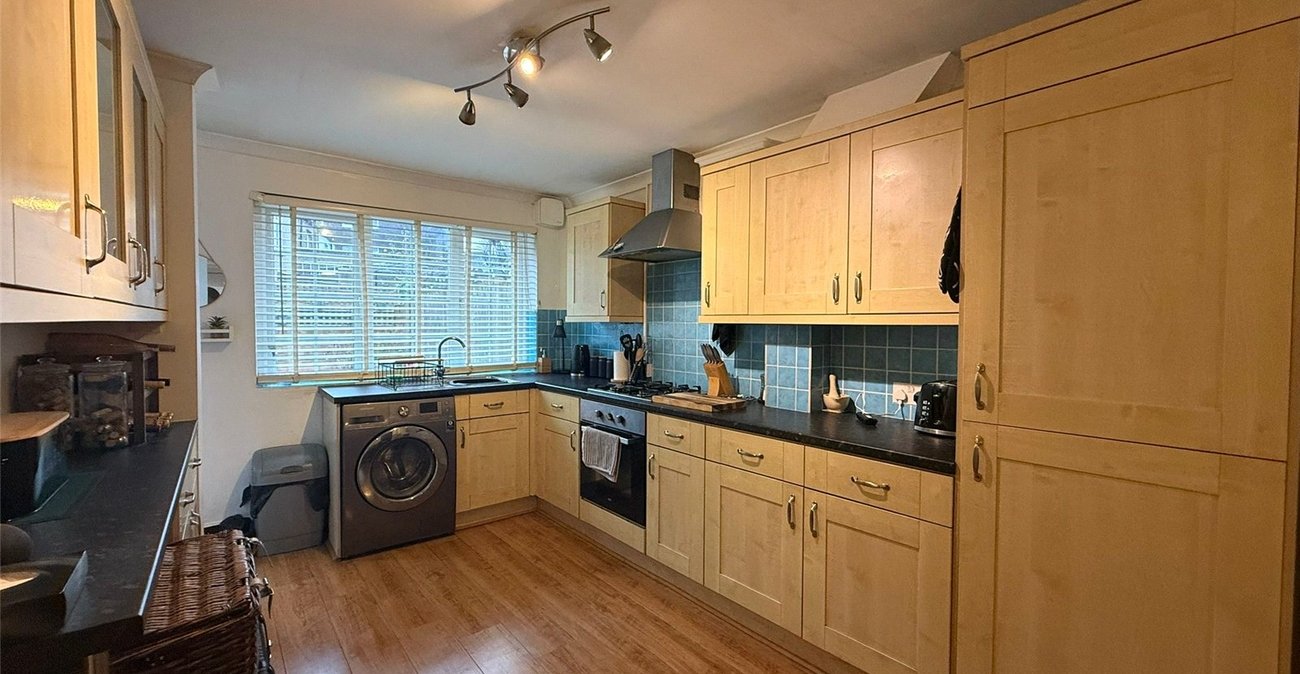 2 bedroom house for sale in Shooters Hill | Robinson Jackson