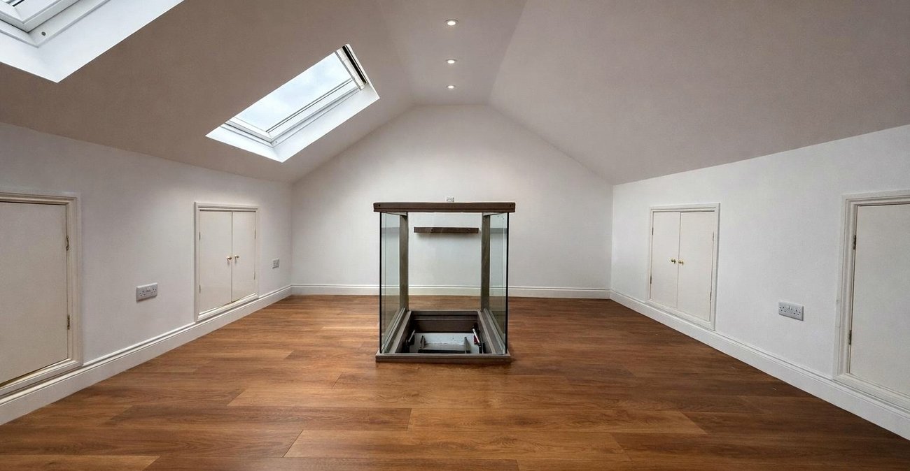 4 bedroom house for sale in Shooters Hill | Robinson Jackson