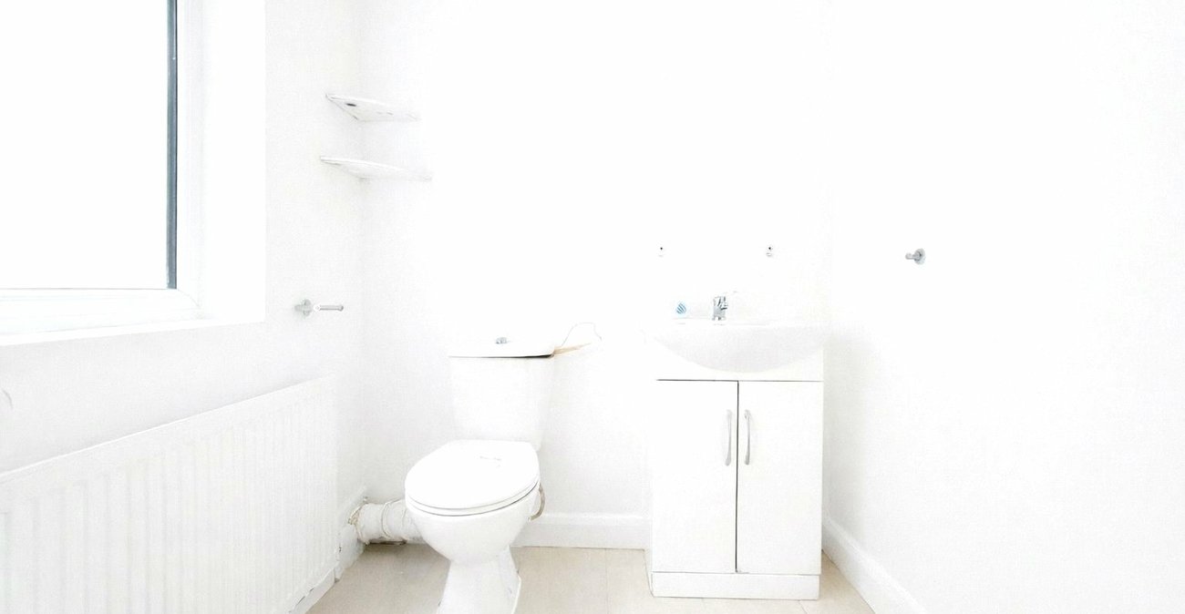 4 bedroom house for sale in Shooters Hill | Robinson Jackson