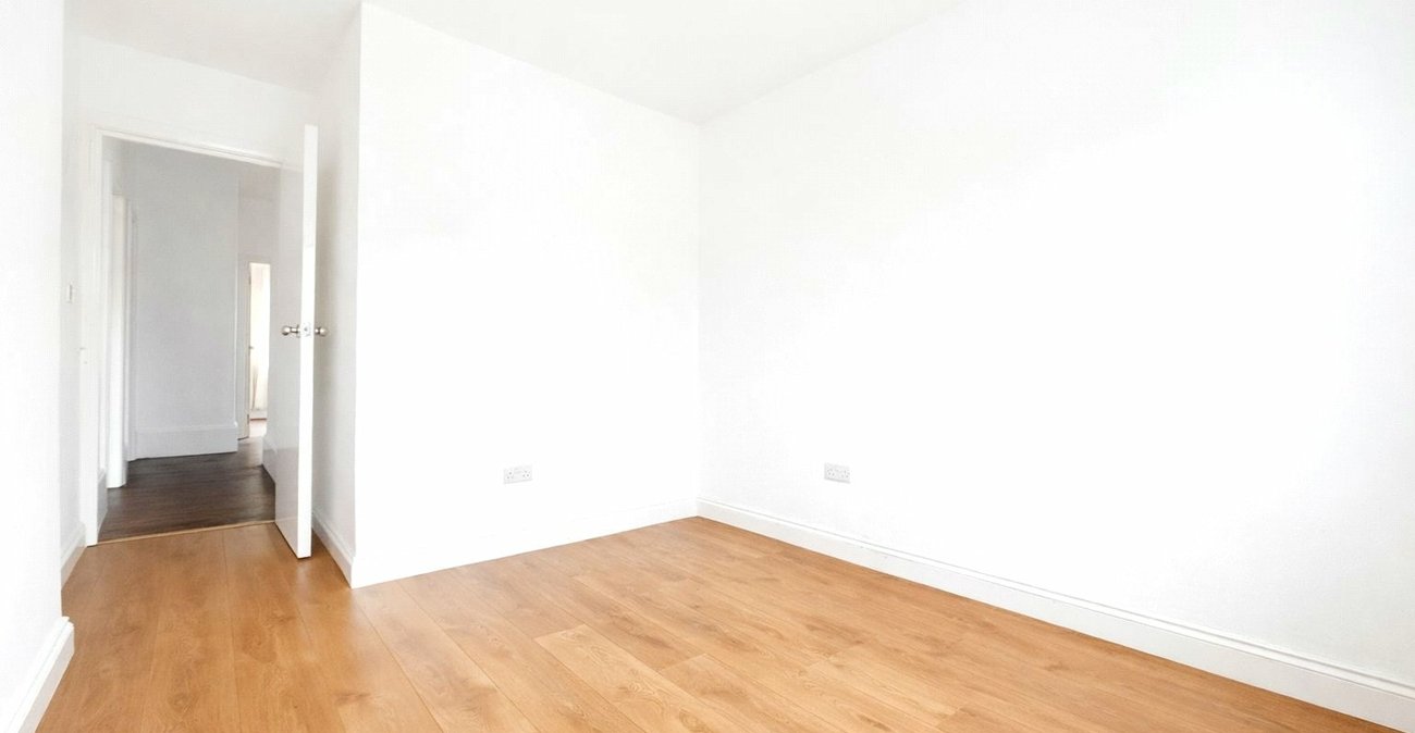 4 bedroom house for sale in Shooters Hill | Robinson Jackson