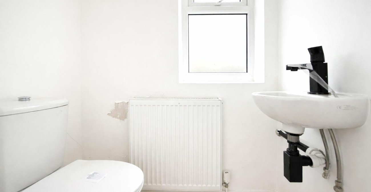 4 bedroom house for sale in Shooters Hill | Robinson Jackson