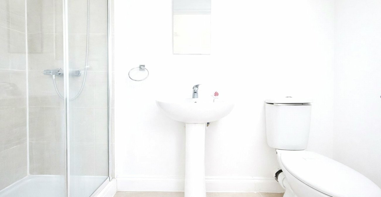 4 bedroom house for sale in Shooters Hill | Robinson Jackson