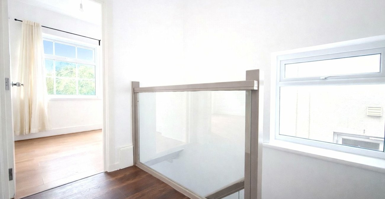 4 bedroom house for sale in Shooters Hill | Robinson Jackson