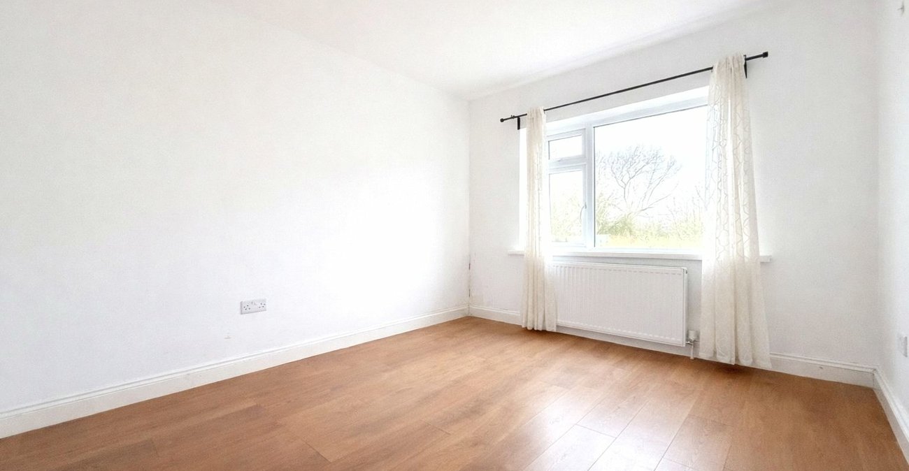 4 bedroom house for sale in Shooters Hill | Robinson Jackson