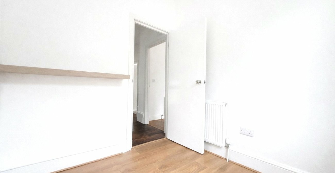 4 bedroom house for sale in Shooters Hill | Robinson Jackson