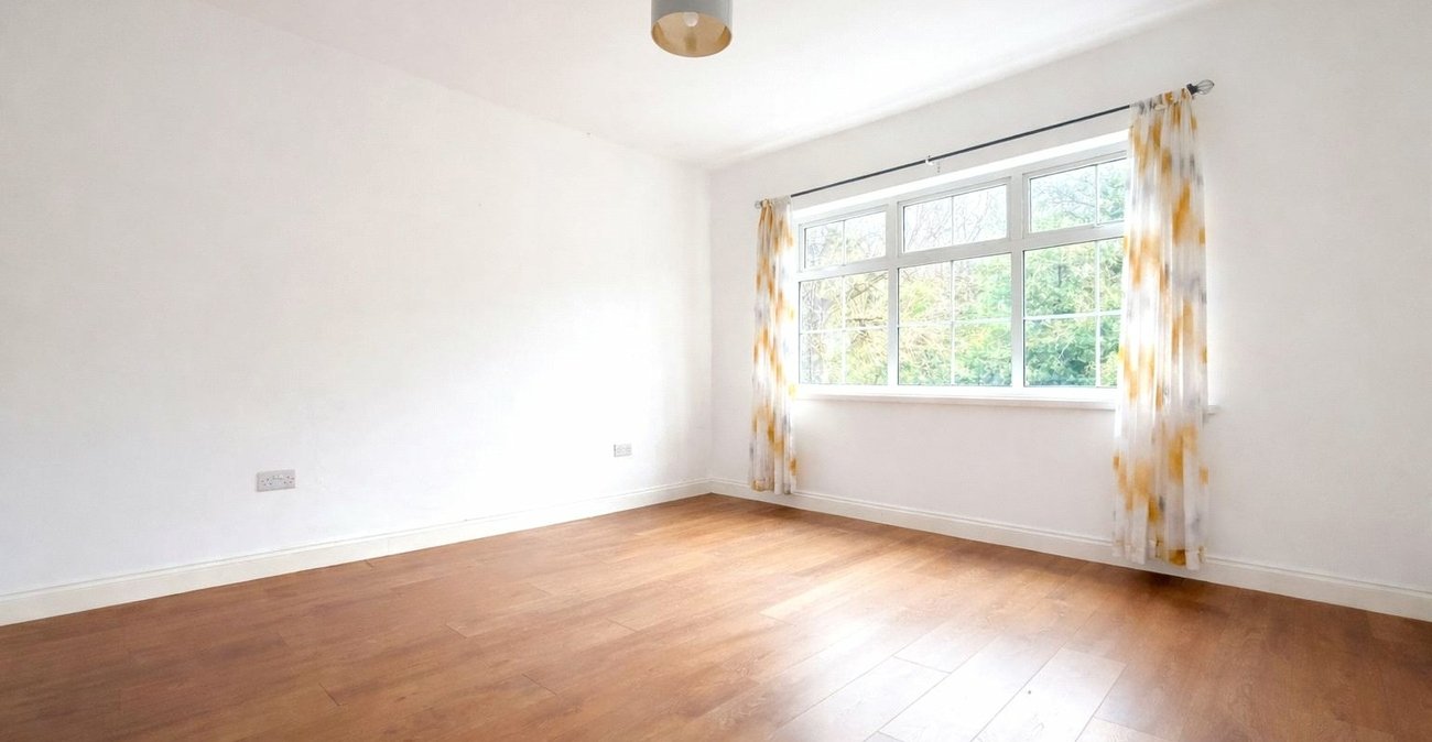 4 bedroom house for sale in Shooters Hill | Robinson Jackson