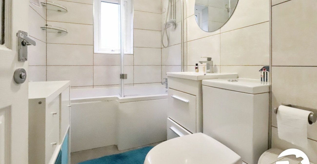 1 bedroom property for sale in Belvedere | Robinson Jackson