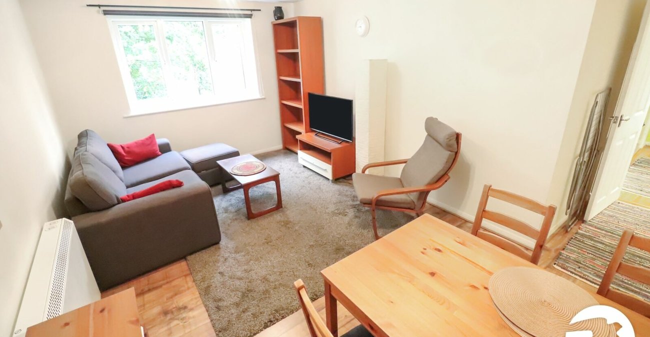 1 bedroom property for sale in Belvedere | Robinson Jackson