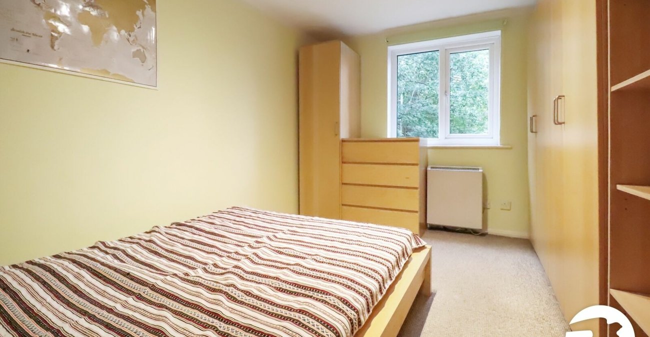 1 bedroom property for sale in Belvedere | Robinson Jackson