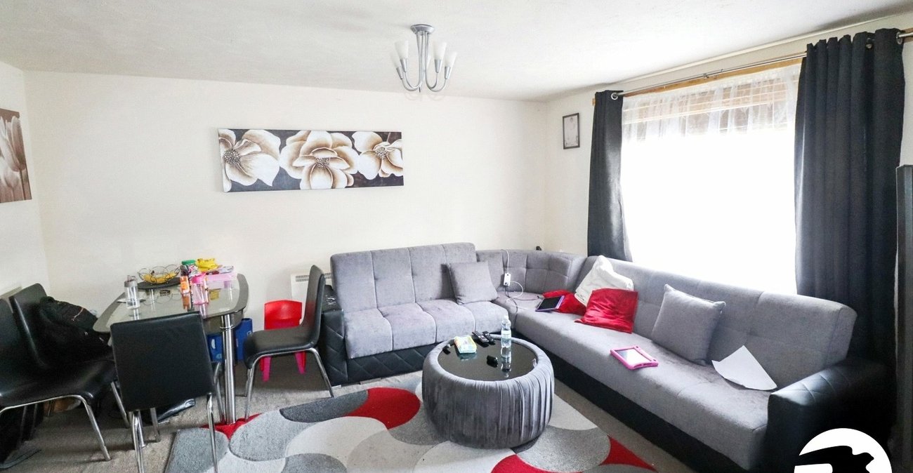 2 bedroom property for sale in Belvedere | Robinson Jackson