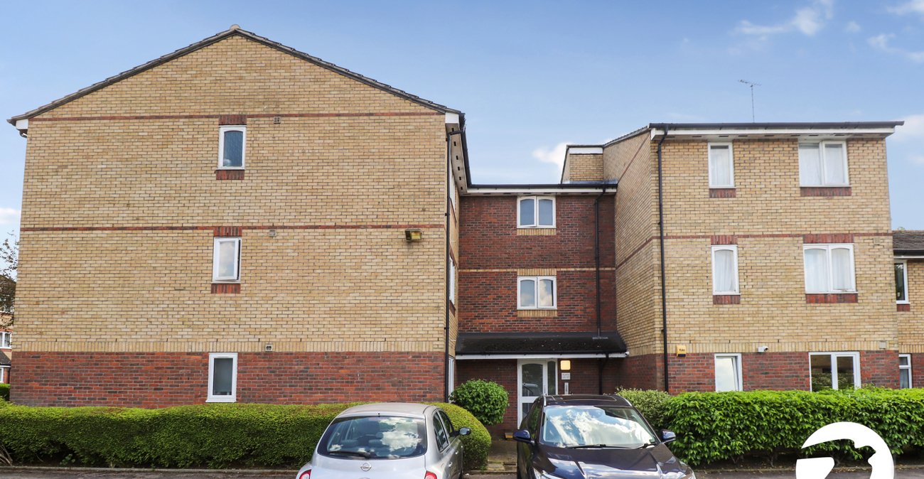 2 bedroom property for sale in Belvedere | Robinson Jackson