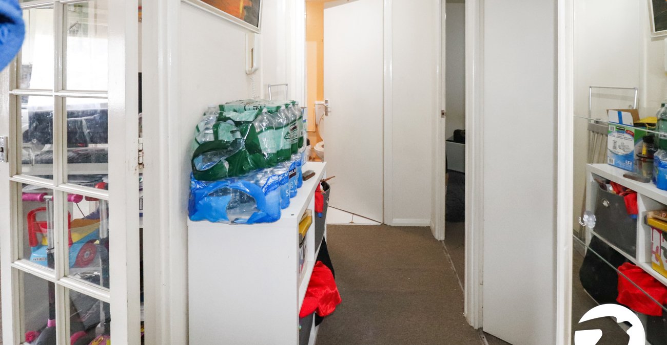 2 bedroom property for sale in Belvedere | Robinson Jackson