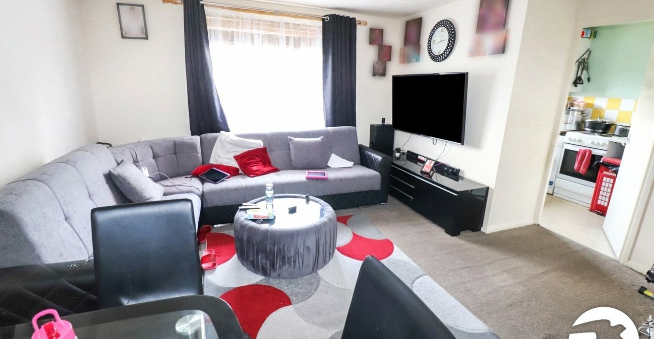 2 bedroom property for sale in Belvedere | Robinson Jackson