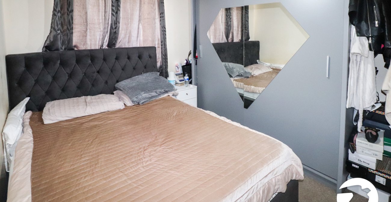 2 bedroom property for sale in Belvedere | Robinson Jackson