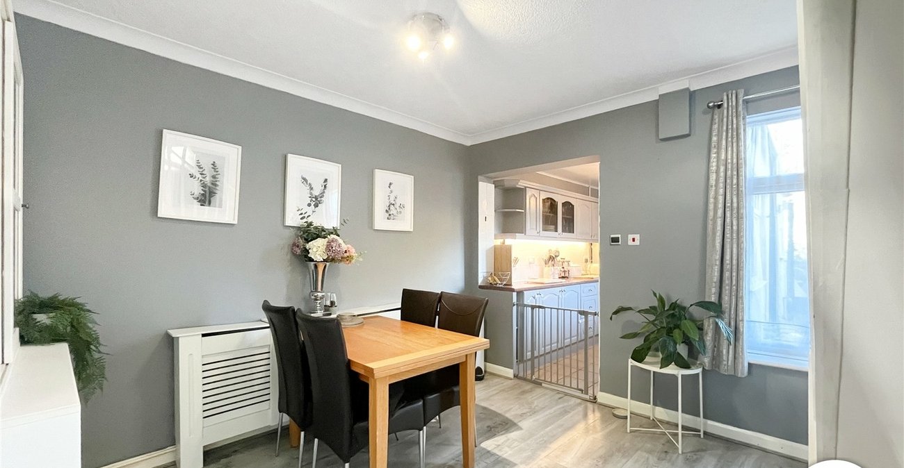 2 bedroom house for sale in Sittingbourne | Robinson Michael & Jackson