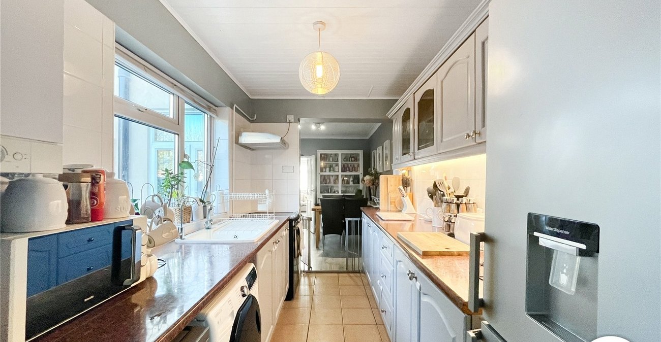 2 bedroom house for sale in Sittingbourne | Robinson Michael & Jackson