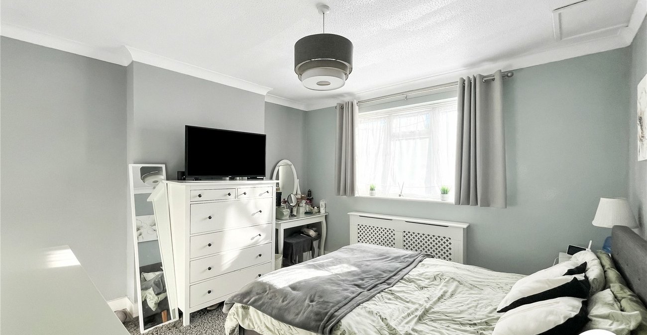 2 bedroom house for sale in Sittingbourne | Robinson Michael & Jackson