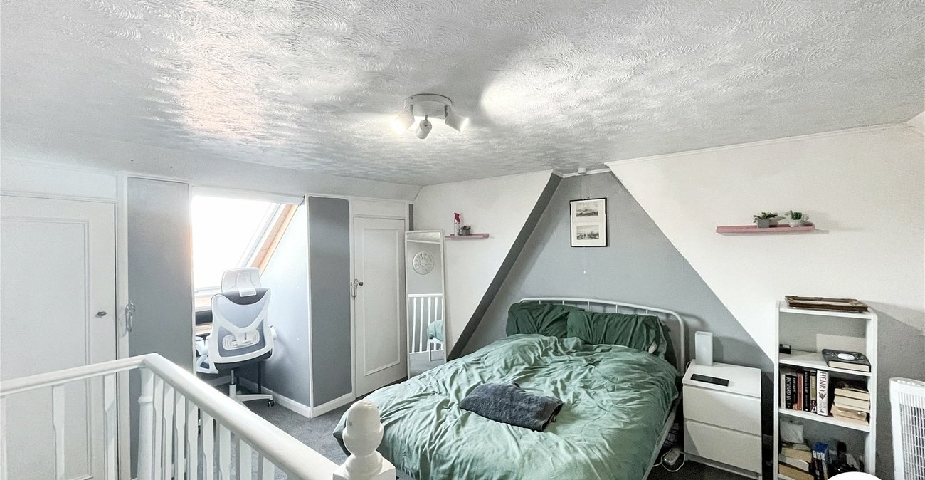 2 bedroom house for sale in Sittingbourne | Robinson Michael & Jackson