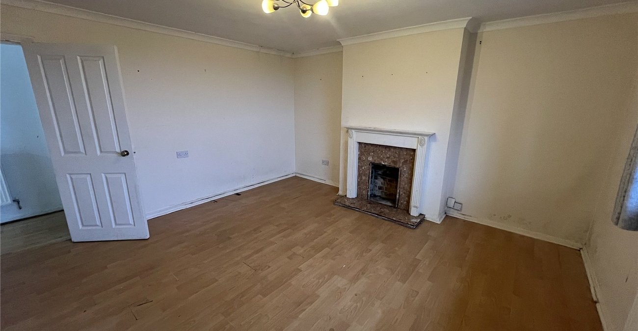 2 bedroom property for sale in London | Robinson Jackson