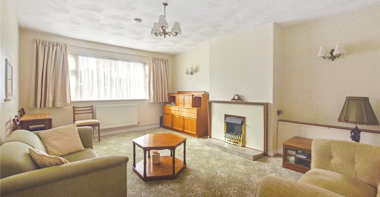 2 bedroom bungalow for sale in Bexley | Robinson Jackson
