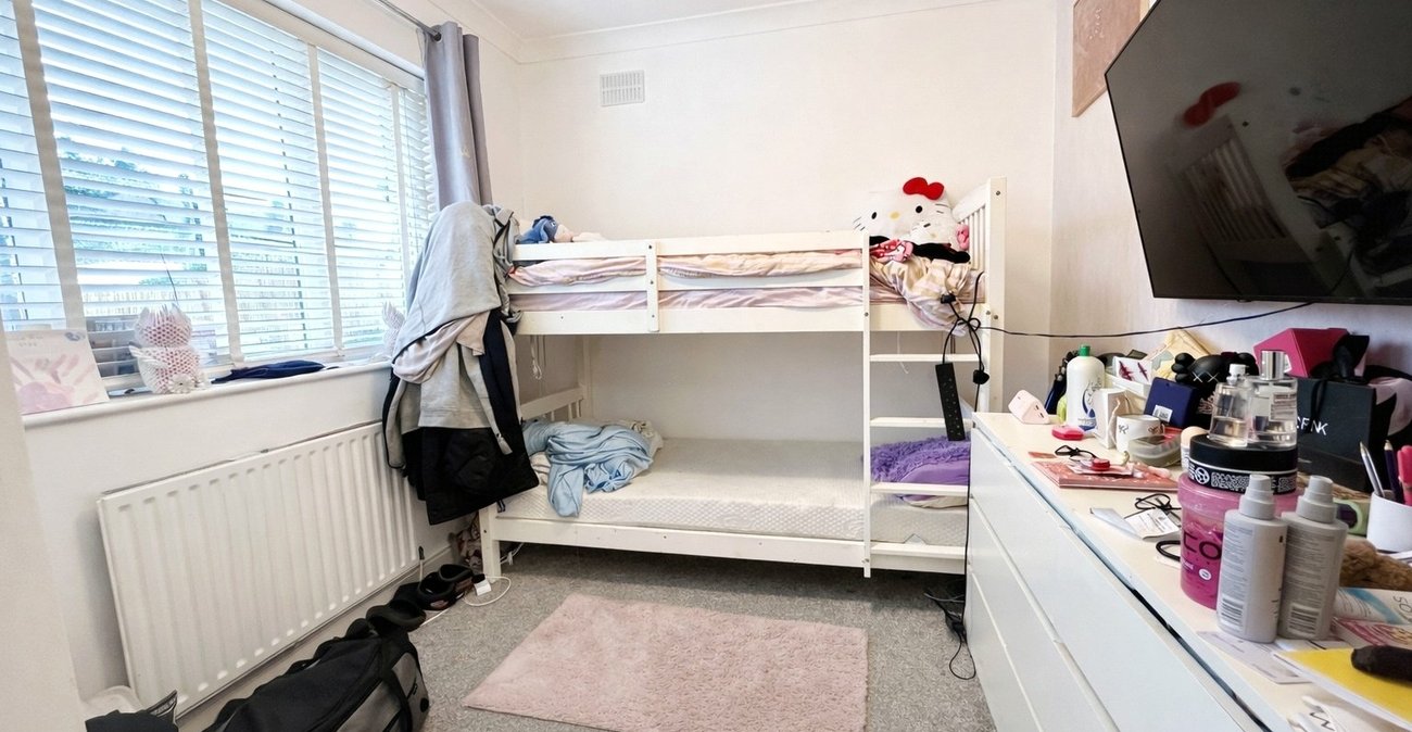 2 bedroom property for sale in London | Robinson Jackson