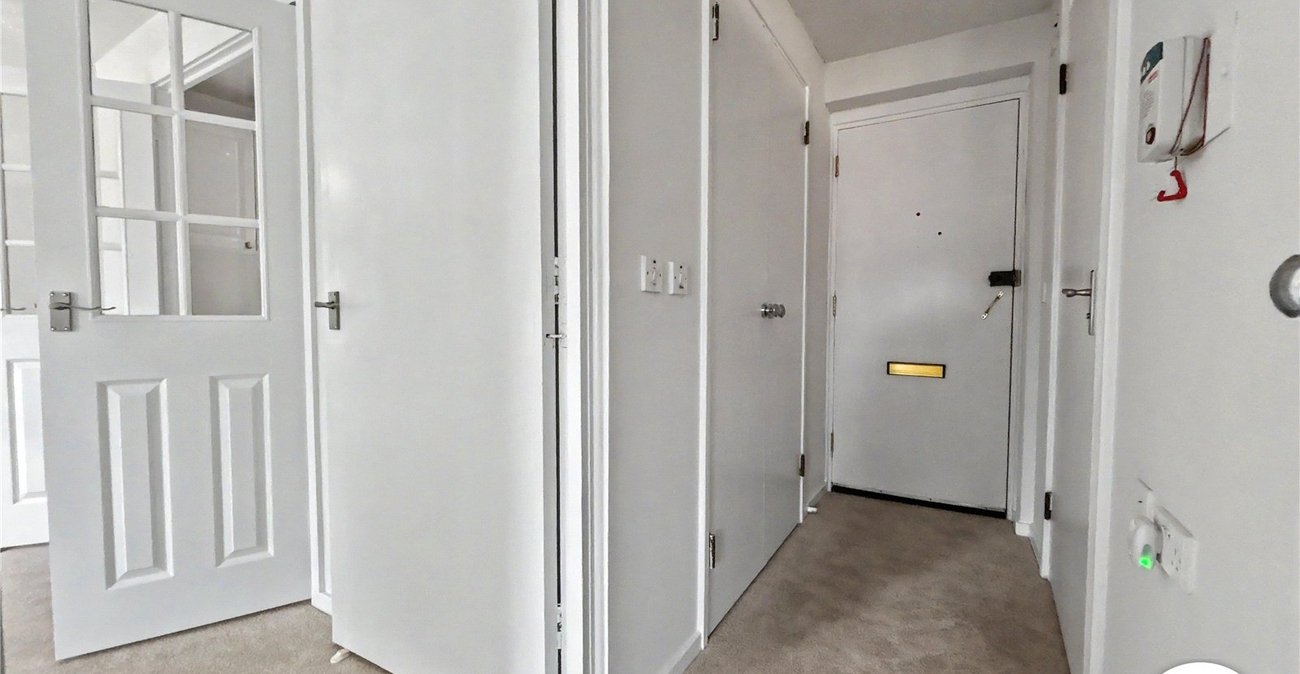 1 bedroom property for sale in Sidcup | Robinson Jackson