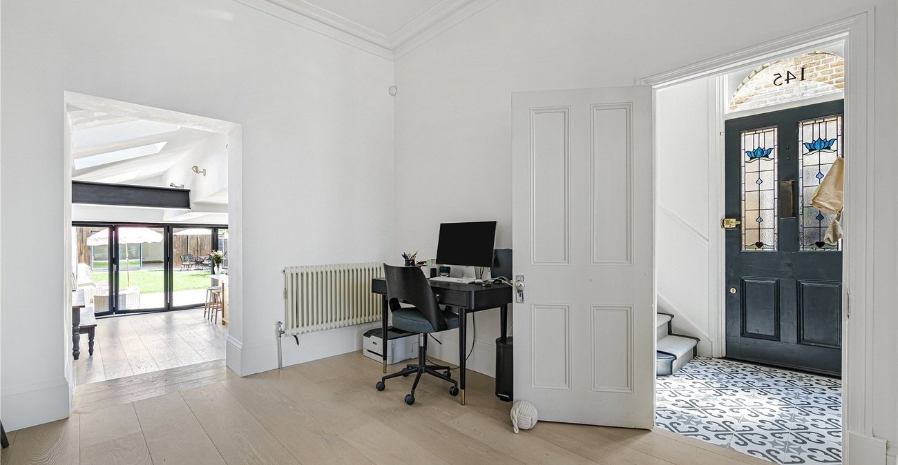 4 bedroom house for sale in Sidcup | Robinson Jackson