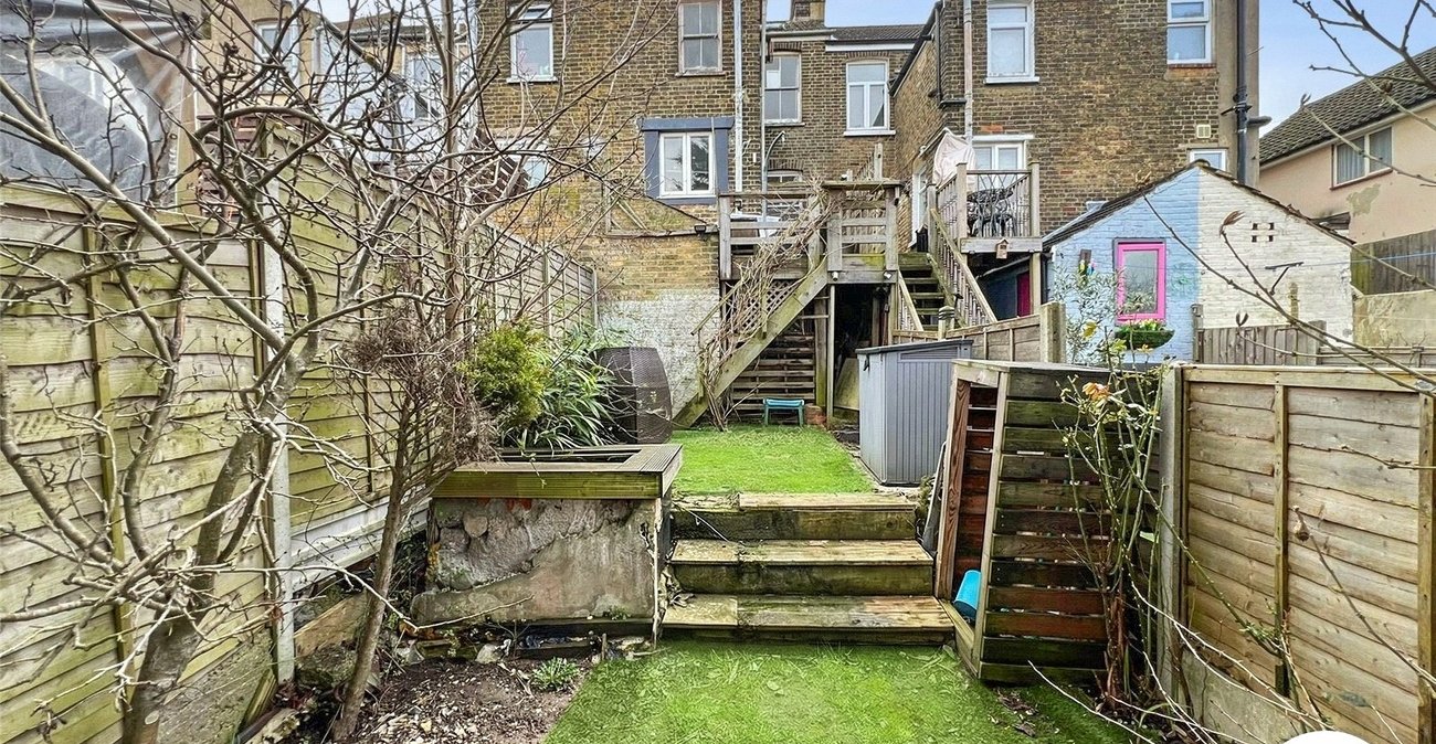 2 bedroom house for sale in Rochester | Robinson Michael & Jackson