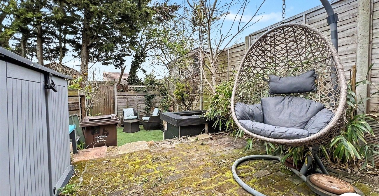 2 bedroom house for sale in Rochester | Robinson Michael & Jackson