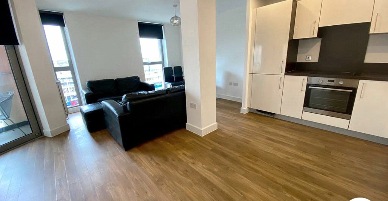 2 bedroom property for sale in 2 Cornmill Lane | Robinson Jackson