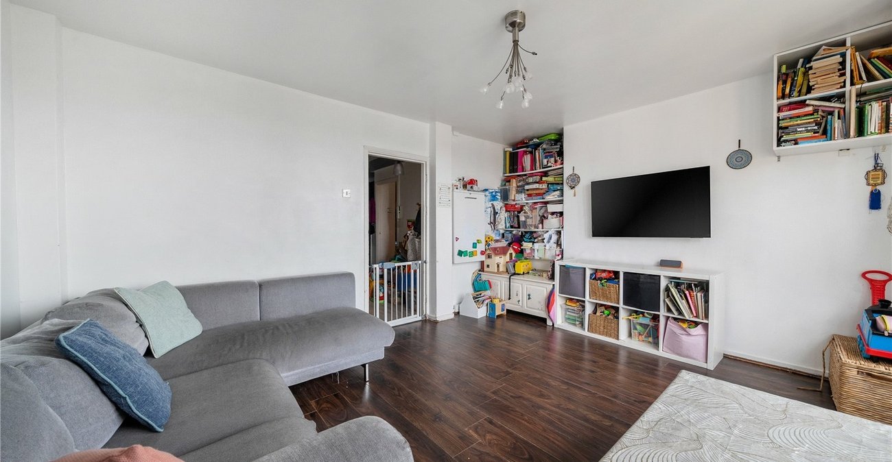 2 bedroom property for sale in Sydenham Hill | Robinson Jackson