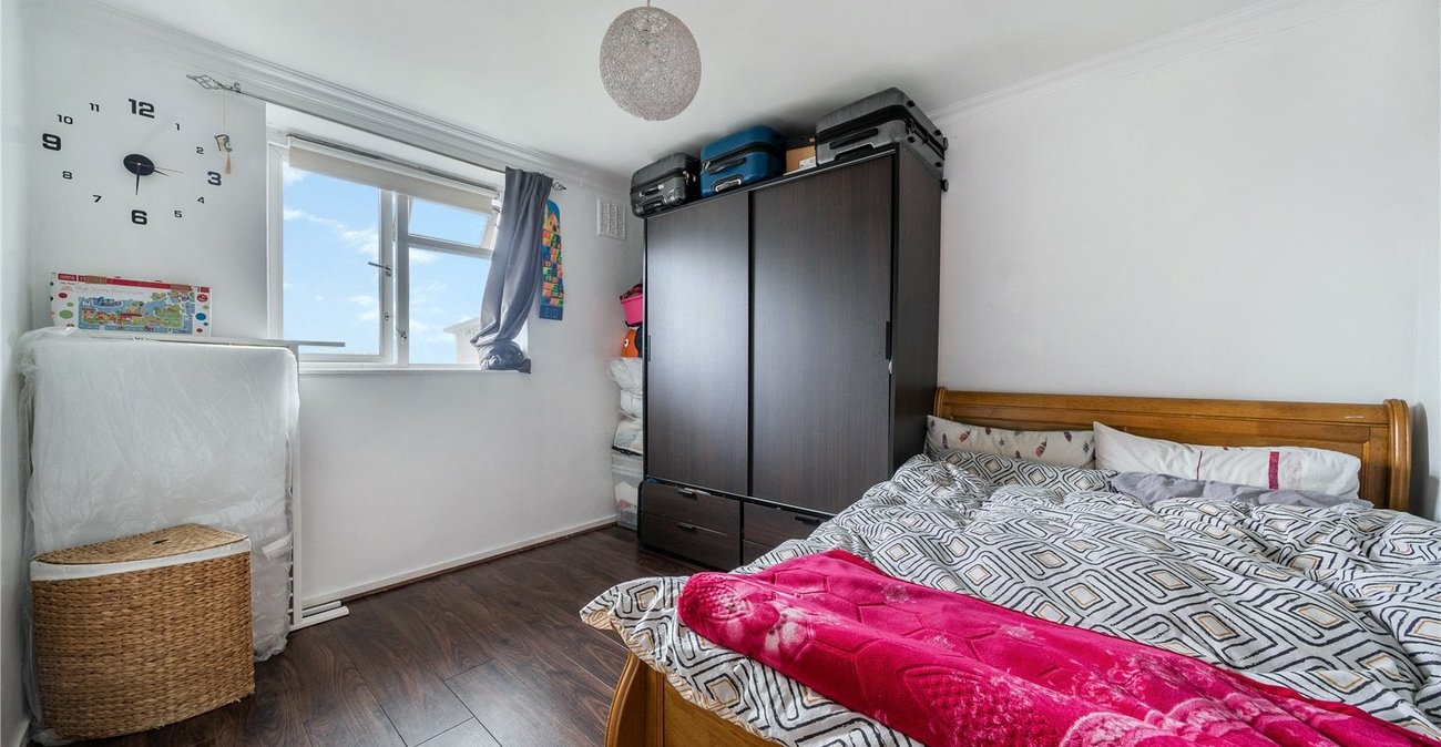 2 bedroom property for sale in Sydenham Hill | Robinson Jackson