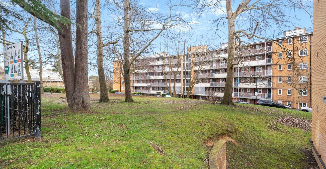2 bedroom property for sale in Sydenham Hill | Robinson Jackson