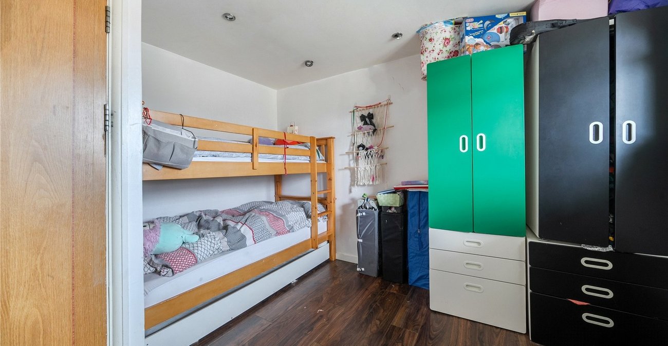 2 bedroom property for sale in Sydenham Hill | Robinson Jackson