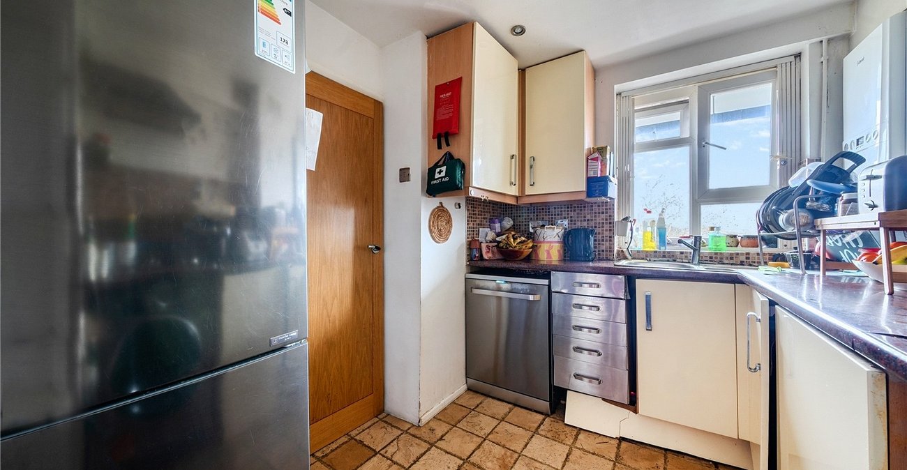 2 bedroom property for sale in Sydenham Hill | Robinson Jackson