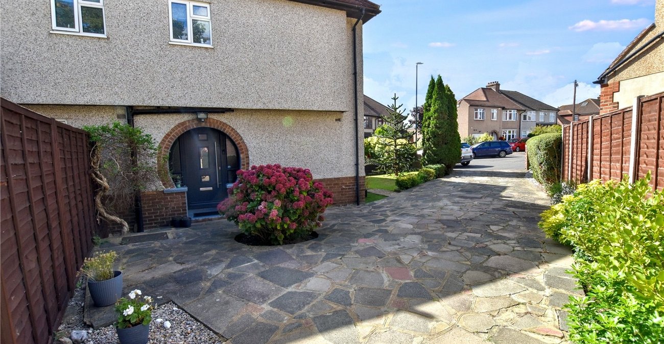 5 bedroom house for sale in Bexleyheath | Robinson Jackson