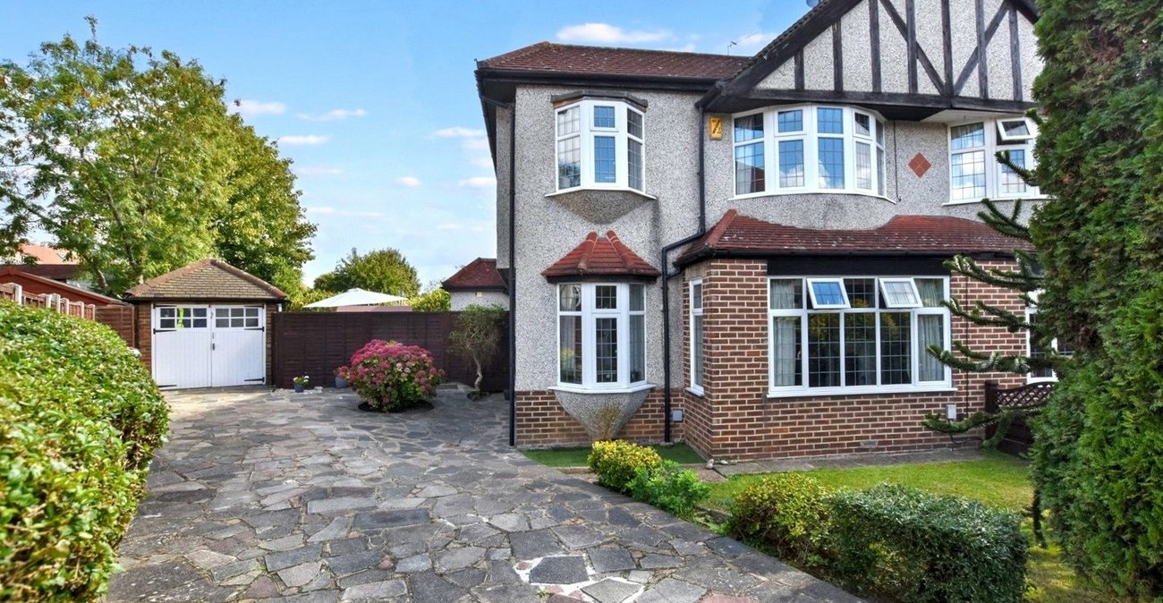5 bedroom house for sale in Bexleyheath | Robinson Jackson