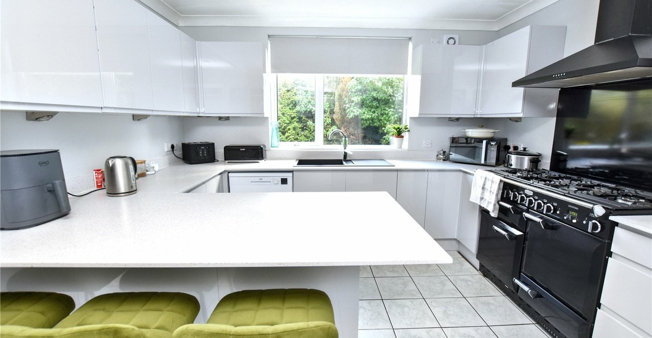 5 bedroom house for sale in Bexleyheath | Robinson Jackson