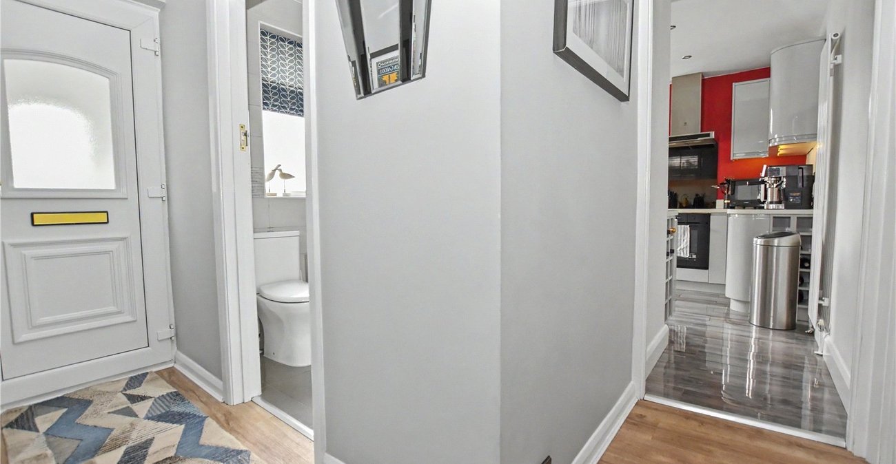 2 bedroom bungalow for sale in Bexleyheath | Robinson Jackson
