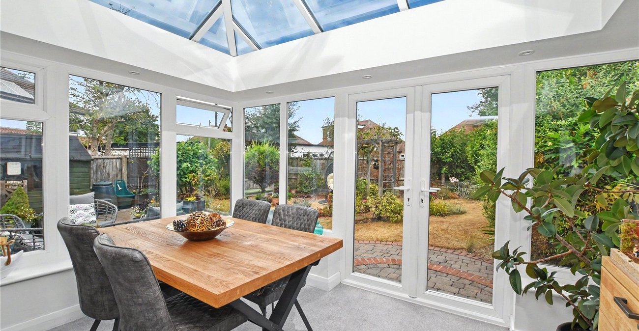 2 bedroom bungalow for sale in Bexleyheath | Robinson Jackson