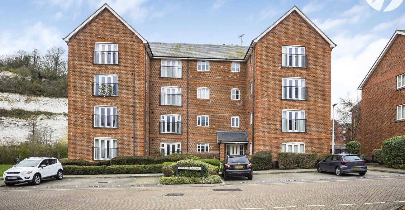 1 bedroom property for sale in Rochester | Robinson Michael & Jackson