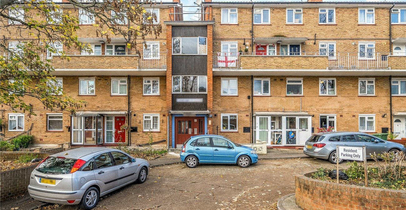 2 bedroom property for sale in  | Robinson Jackson