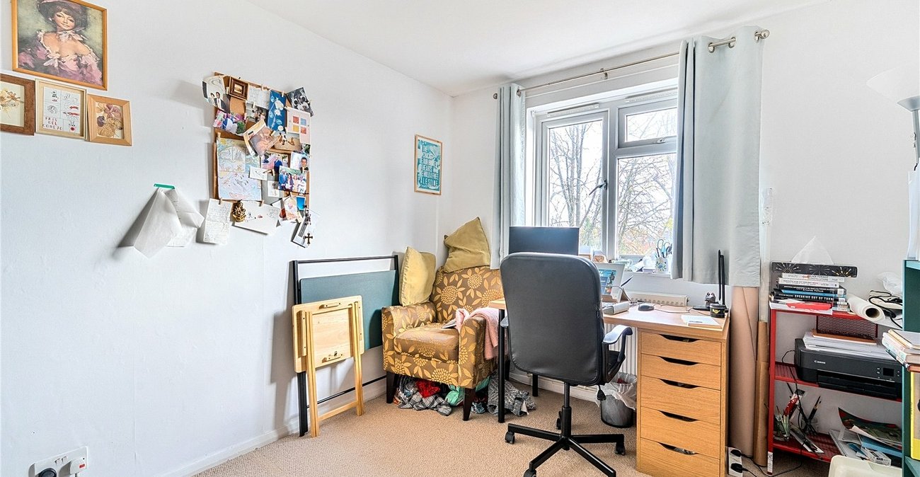 2 bedroom property for sale in  | Robinson Jackson