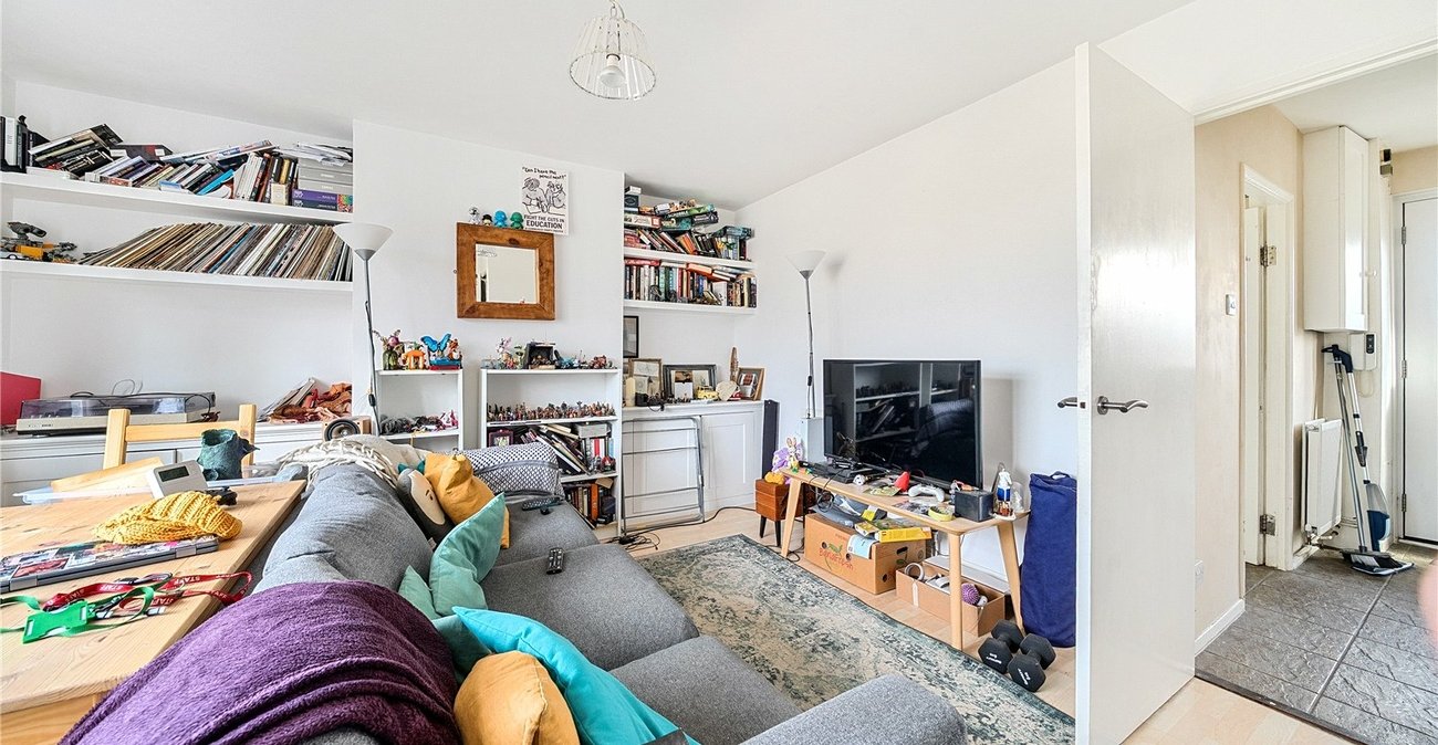 2 bedroom property for sale in  | Robinson Jackson