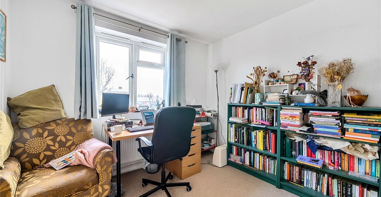 2 bedroom property for sale in  | Robinson Jackson