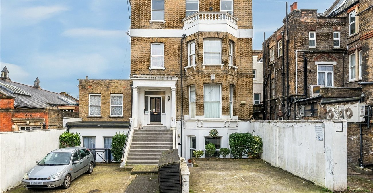 1 bedroom property for sale in Sydenham | Robinson Jackson