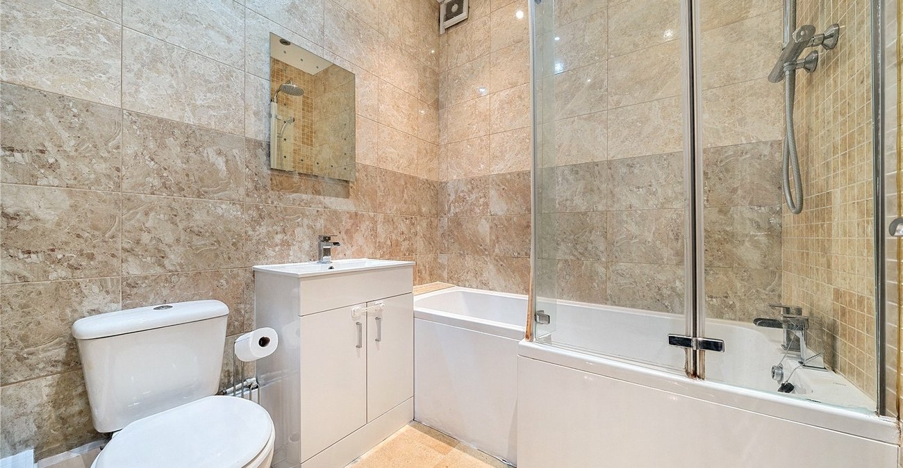 1 bedroom property for sale in Sydenham | Robinson Jackson