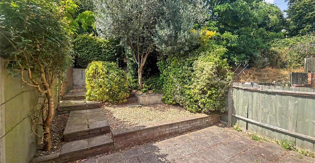 3 bedroom house for sale in Rainham | Robinson Michael & Jackson