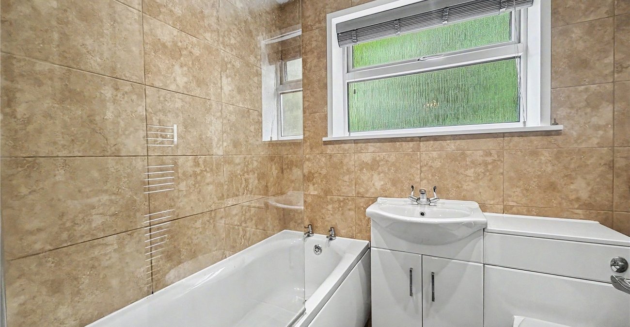 3 bedroom house for sale in Rainham | Robinson Michael & Jackson