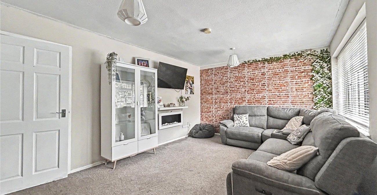 3 bedroom house for sale in Rainham | Robinson Michael & Jackson